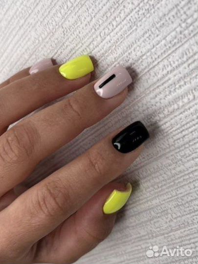 Маникюр и педикюр