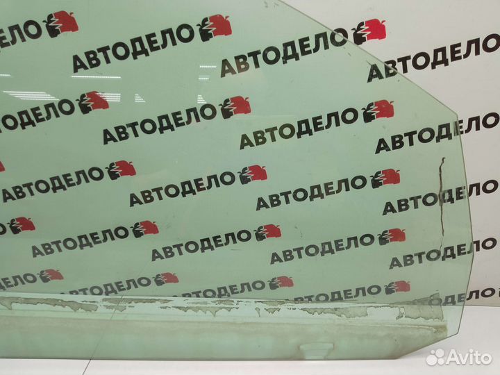 Стекло двери п/п Volkswagen Golf MK5 2006