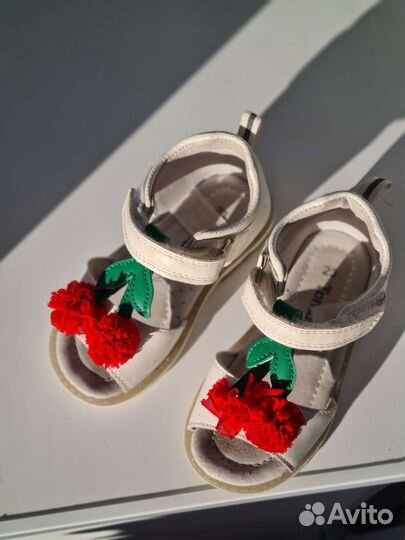Босоножки для девочки 23 размер