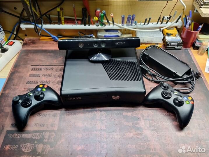 Xbox 360 Slim 500Gb Freeboot + 100 игр (прошитый)