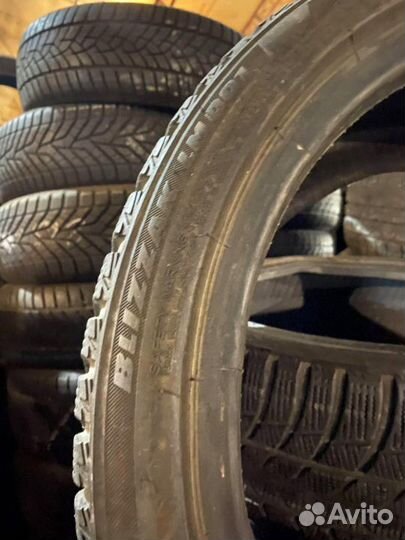Bridgestone Blizzak LM-001 235/45 R18