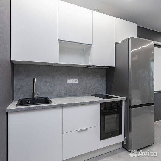 Современный кухонный гарнитур