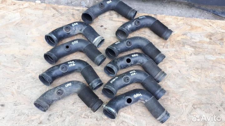 Патрубок воздушного фильтра Opel Astra H 2004-2014