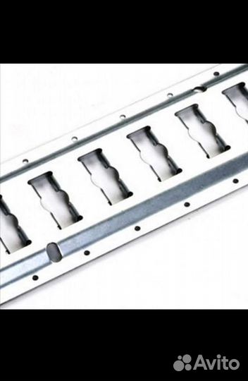 Текелажная рейка для крепления груза