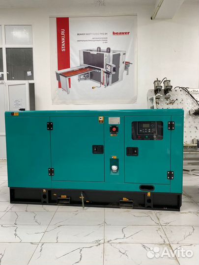 Дизельный генератор 720 кВт в кожухе с авр