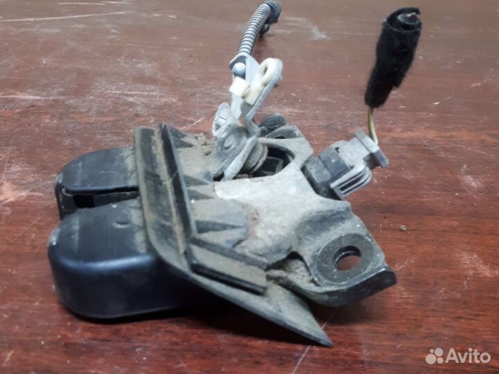 Замок багажника ауди а4 б6