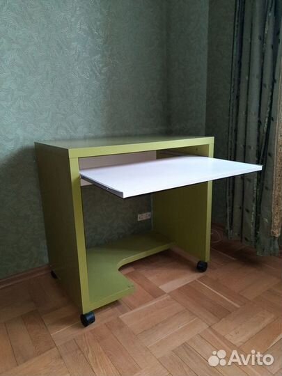 Компьютерный стол IKEA