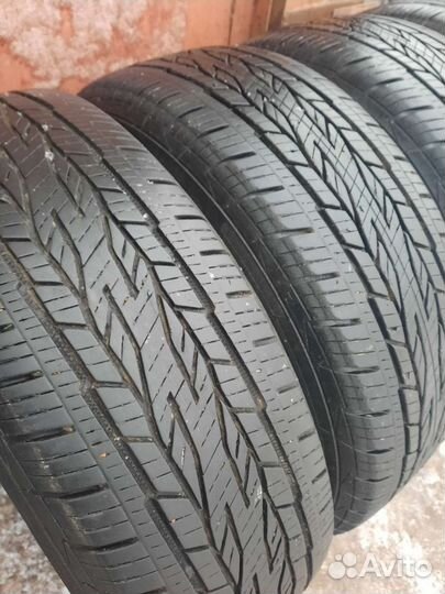 Continental ContiCrossContact LX2 215/65 R16
