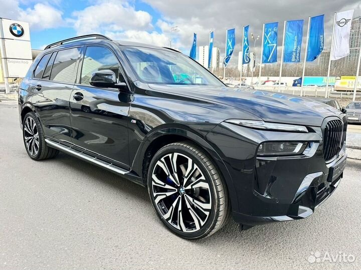 BMW X7 3.0 AT, 2023, 200 км