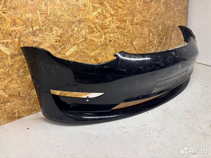 Передний бампер Tesla model 3 2017-2023