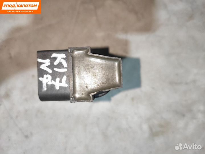 Катушка зажигания Volkswagen Golf 5 2008