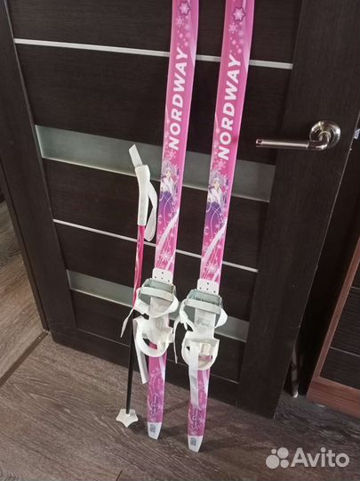 Беговые лыжи,детские,новые