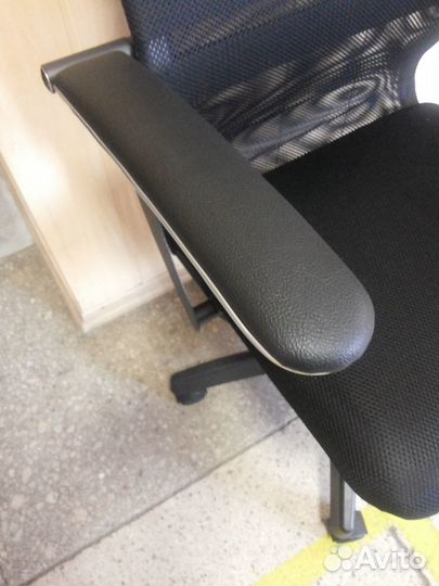 Компьютерное офисное кресло Галакси Лайт Бумеранг