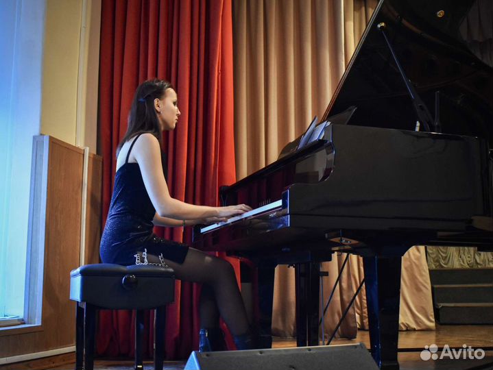 Преподаватель по фортепиано