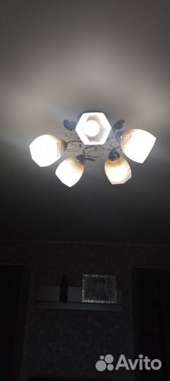 Люстра б/у