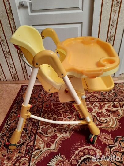 Стульчик детский для кормления