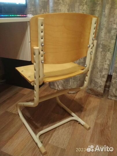 Стул для школьника ортопедический