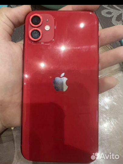 Телефон iPhone 11