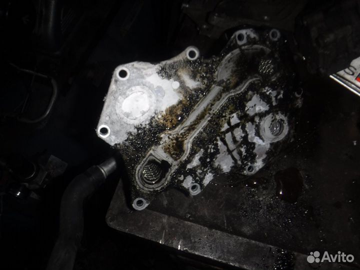 Радиатор масляный Audi Q7 (4L) 2005-2015