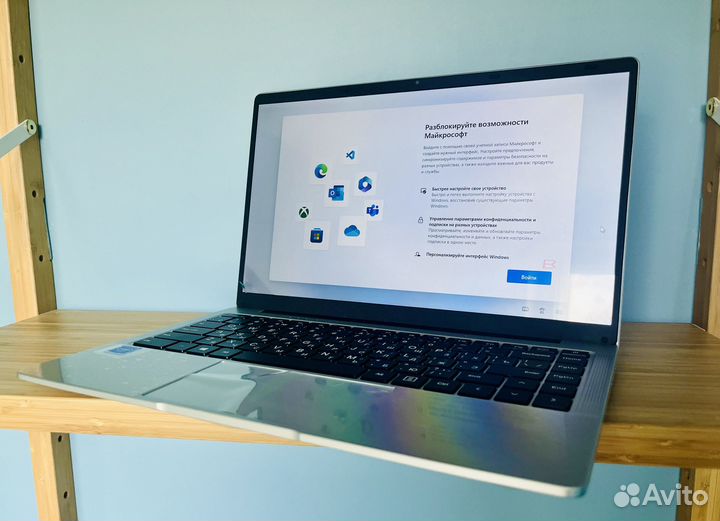 Ноутбук для работы Full HD 8+256, FH V10