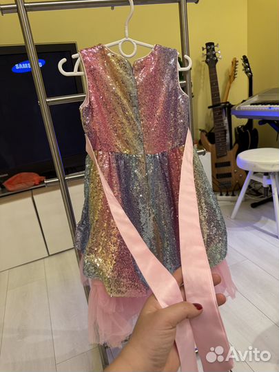 Платье для девочки 110 радужное со шлейфом