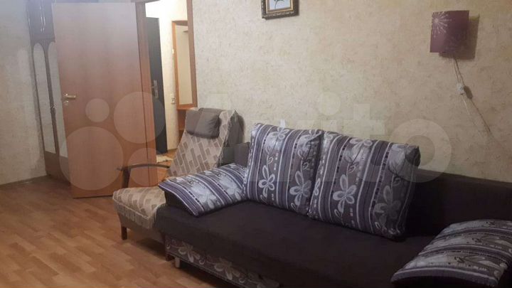 1-к. квартира, 42 м², 2/4 эт.