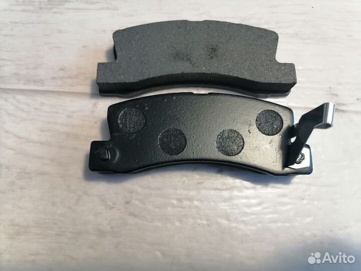 Колодки тормозные задние Toyota Harrier