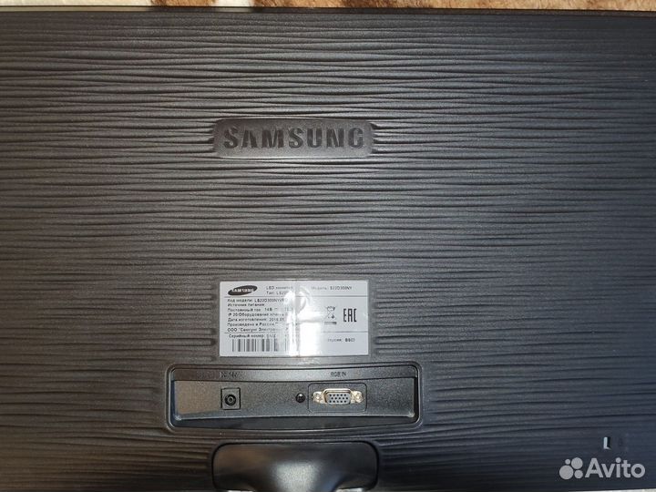 Монитор Samsung 21.5