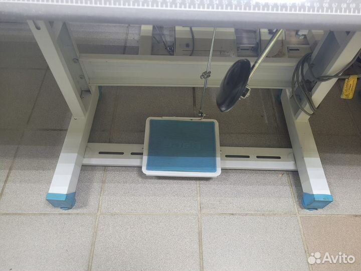 Прямострочная машина с обрезкой нити Jack A2 Б/У