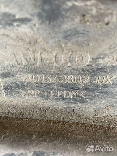 Накладка (молдинг) переднего правого крыла Iveco Daily 5