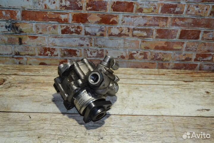 Насос гидроусилителя VAG