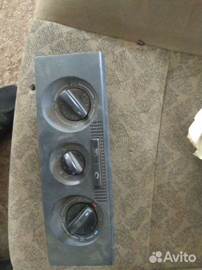 Блок управления печкой на Шкода Фабия