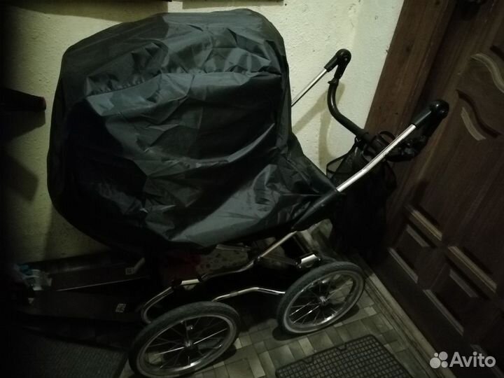 Детская коляска Navington Caravel на больших колес