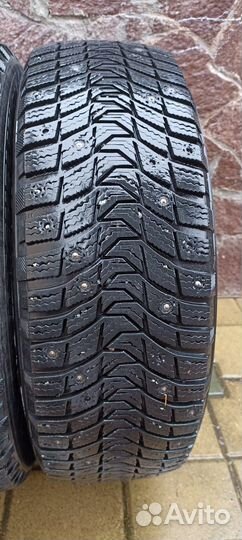 Michelin X-Ice 3 215/60 R17