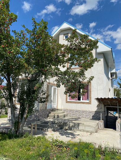 Коттедж 218 м² на участке 16 сот.