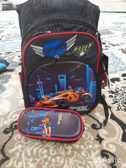 Рюкзак школьный для мальчика ортопедический новый