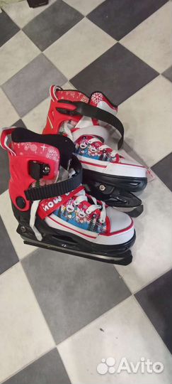 Коньки хоккейные
