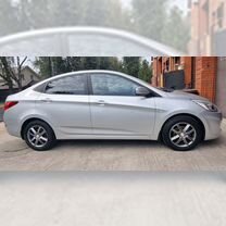 Hyundai Solaris 1.4 AT, 2013, 96 000 км, с пробегом, цена 1 030 000 руб.