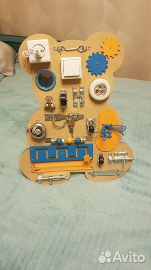 Бизиборд мишка