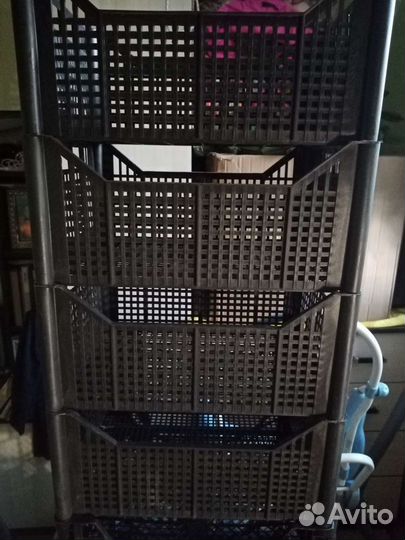 Пластиковые ящики