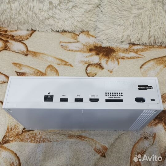 Xbox series s + геймпад