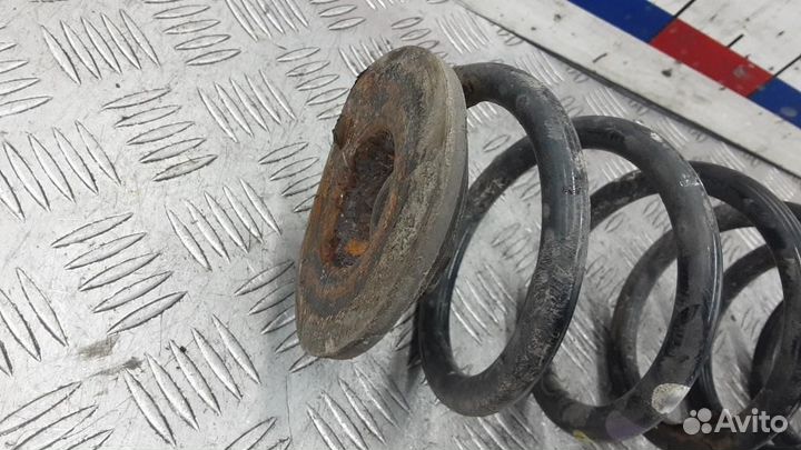 Пружина задняя Volkswagen Passat