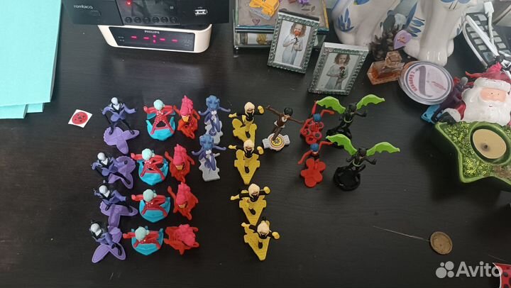 Игрушки из киндера. Леди баг