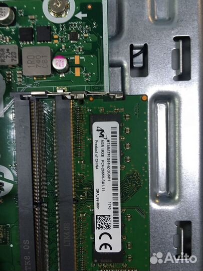 Оперативная память Micron MTA8ATF1G64HZ-2G6H