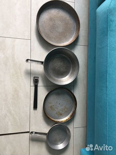 Противень и сковородки б/у