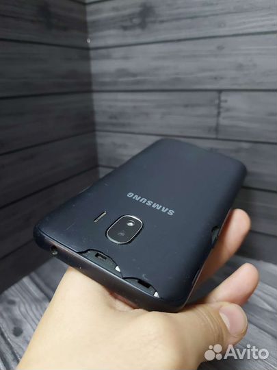Samsung J2 2018 (Разбит дисплей)