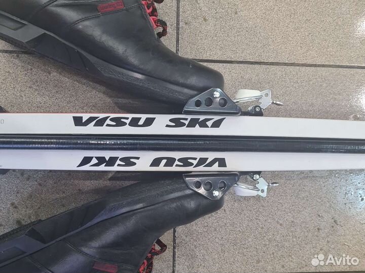 Лыжи с ботинками 45р