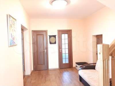 Дом 275 м² на участке 16,8 сот.