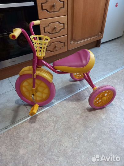 Детский трехколесный велосипед бу