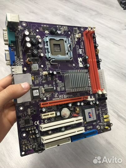 Материнская плата под 775 сокет
